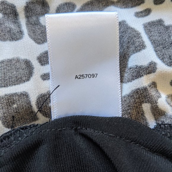 Susan Graver Front Print/Solid Back Long Sleeve - Picture 7 of 11